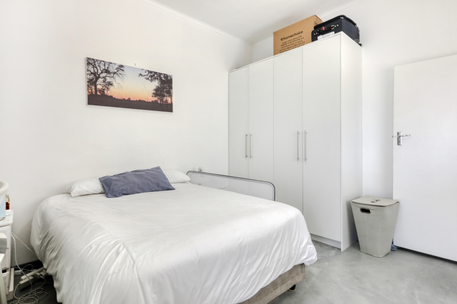 To Let 2 Bedroom Property for Rent in Green Point Western Cape